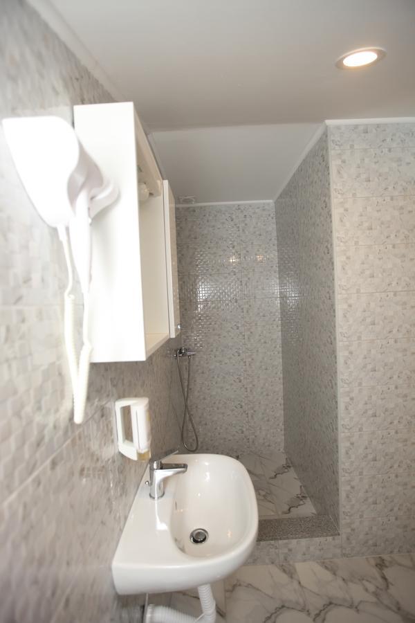 Ninkovic Hotel Требине Екстериор снимка