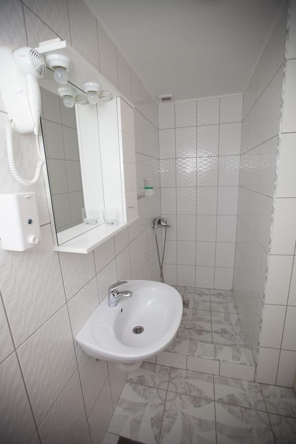 Ninkovic Hotel Требине Екстериор снимка