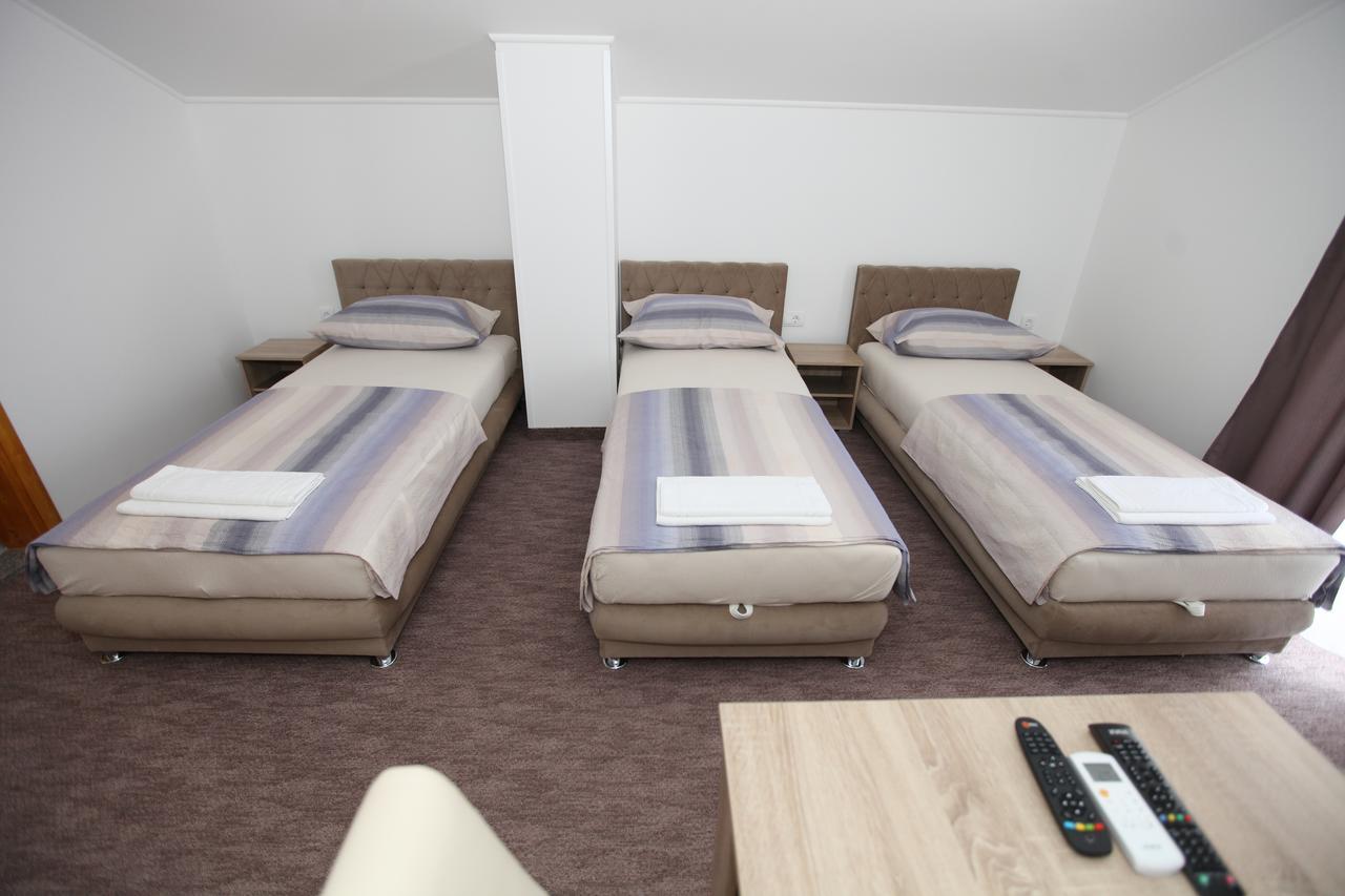 Ninkovic Hotel Требине Екстериор снимка