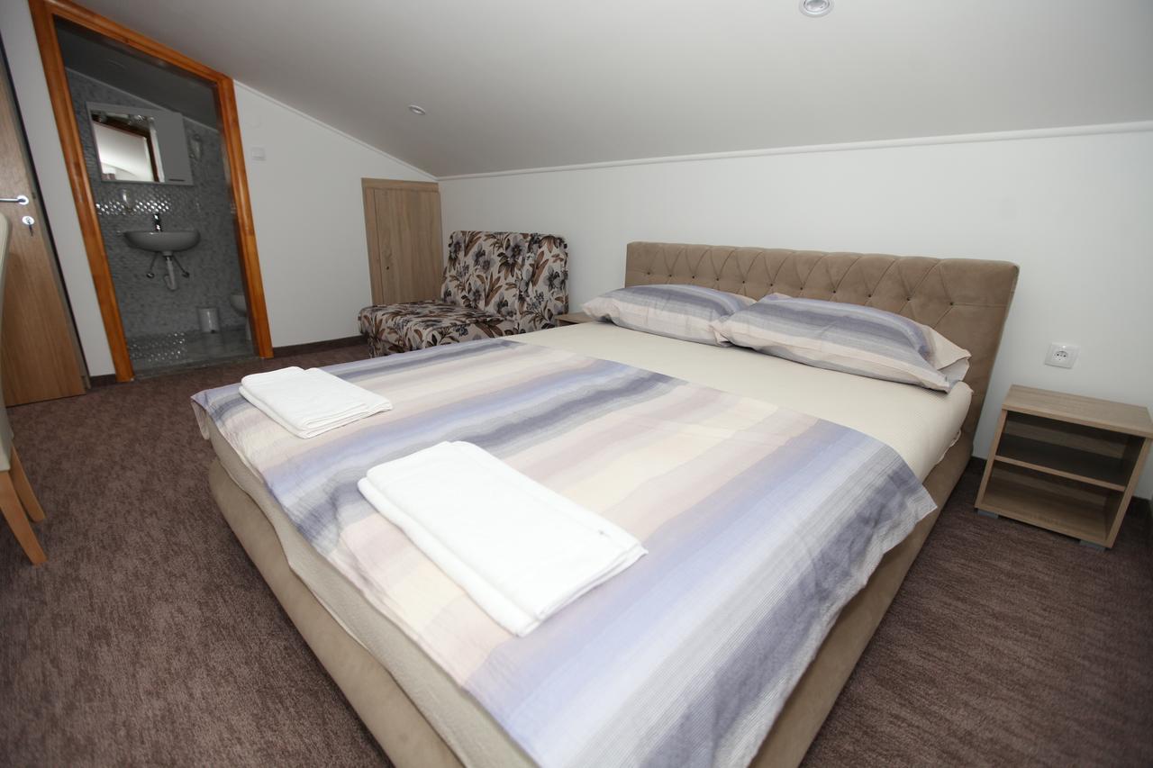 Ninkovic Hotel Требине Екстериор снимка